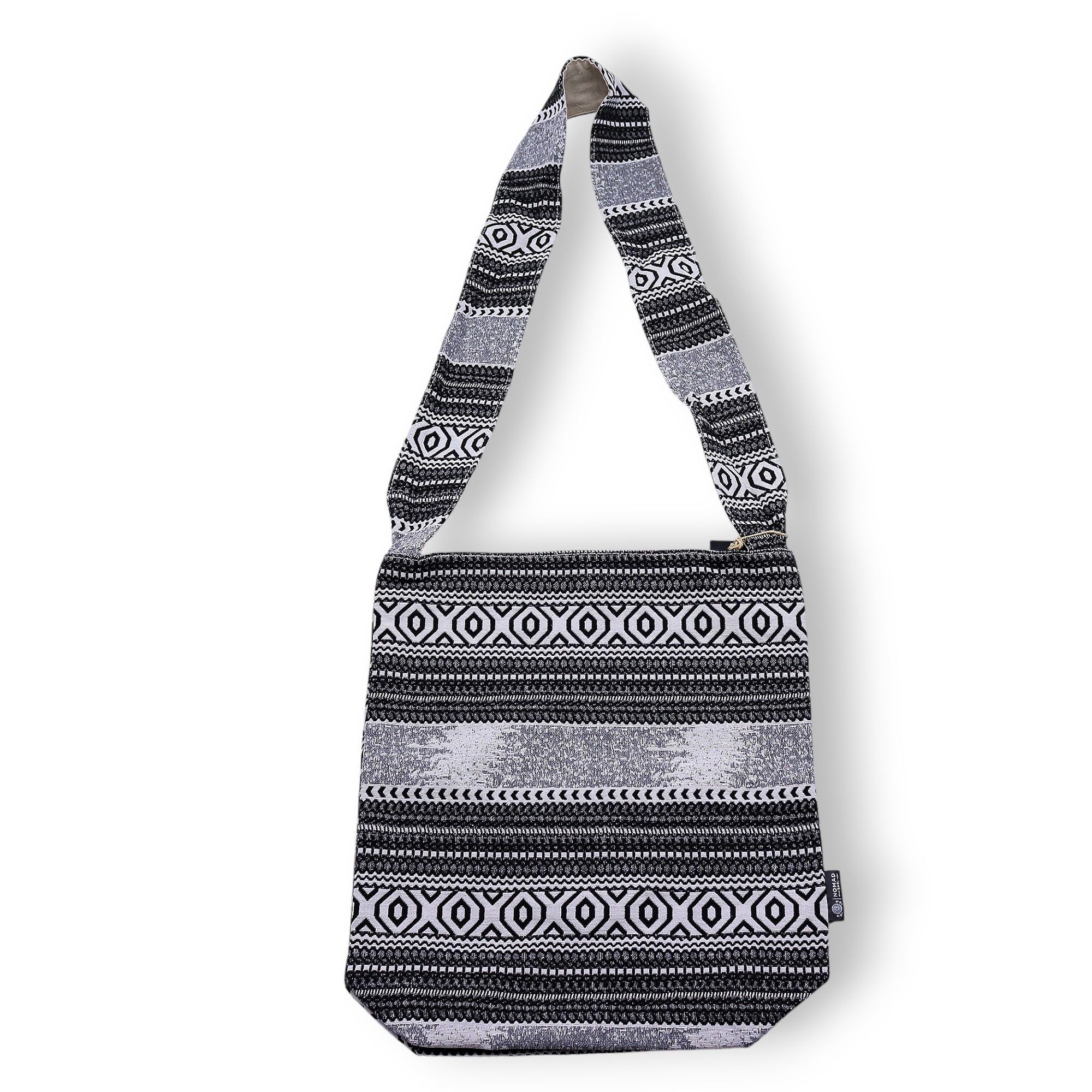 Nomad Sari Jacquard Natural Nomad Carryall Bag - Urban Caravan - Image 2